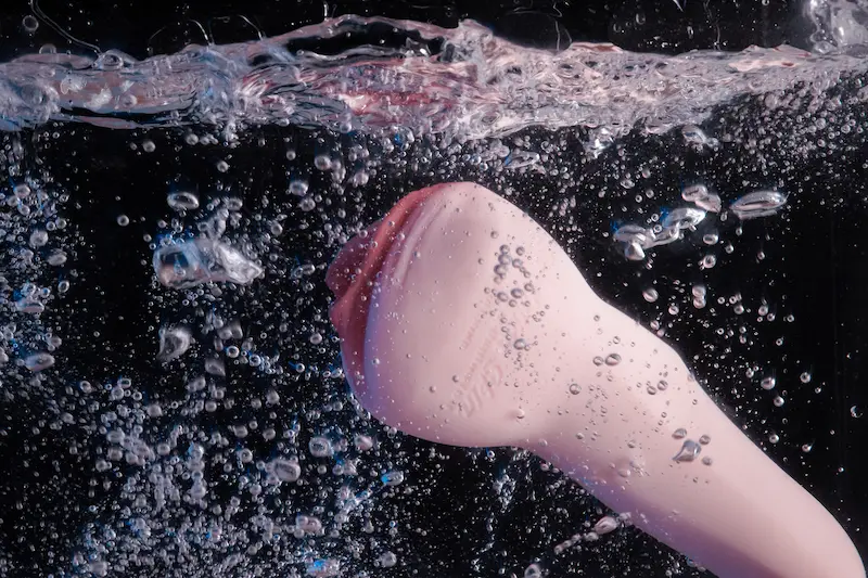 M-Vagina-153-underwater-art-style-realistic-sex-toy-photo