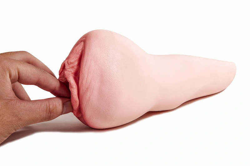 Lightweight-Sex-Toy-L-Vagina-122-Hand-Play-Display