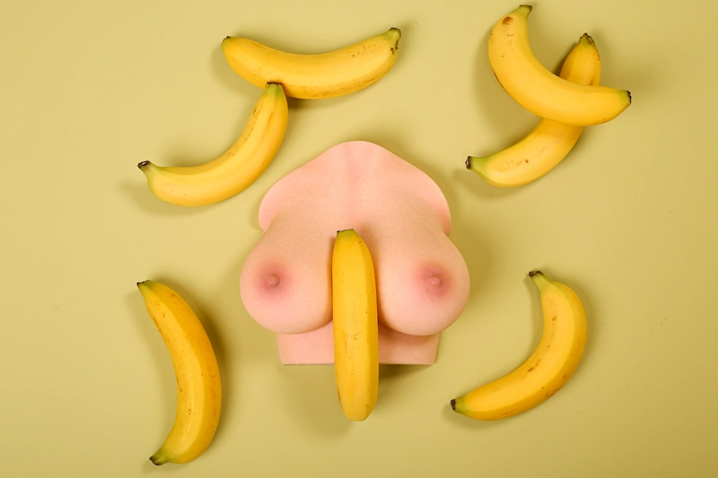 Si-B-53-lifelike-breasts-toy-top-view-art-photo