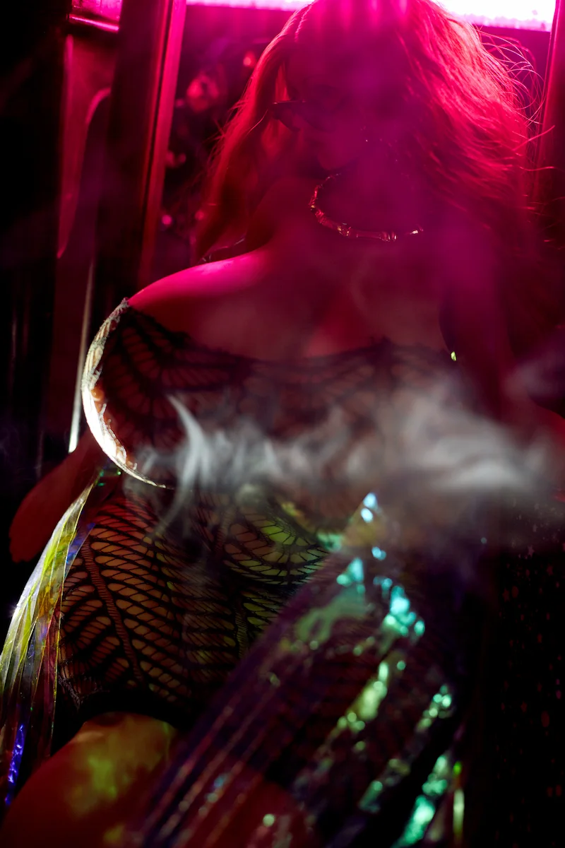 72cm-maria-suntan-mini-sex-doll-with-smoky-background