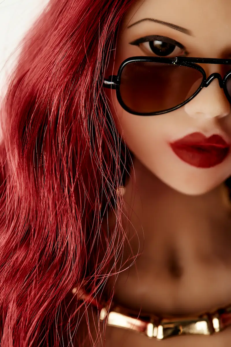 Mini-love-doll-direct-eye-gaze-72cm-maria-suntan