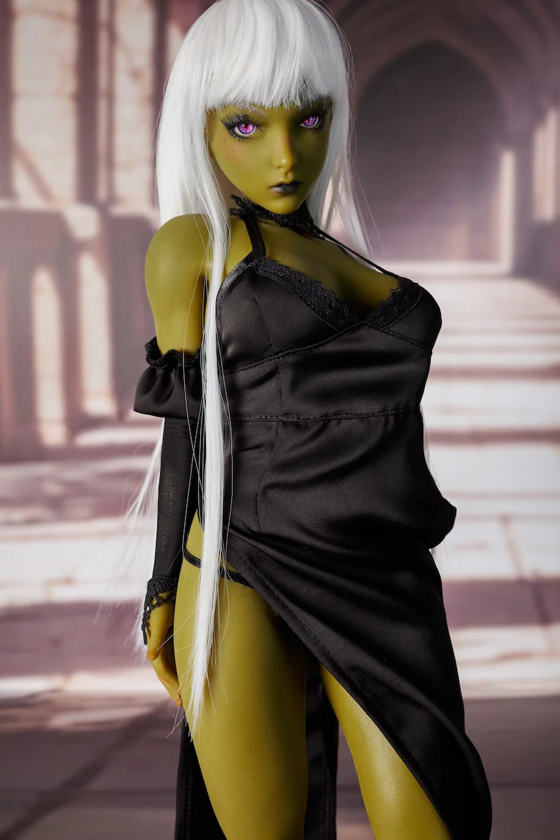 Mini-goblin-sex-doll-Si60cm-L-Momoko-slight-side-view