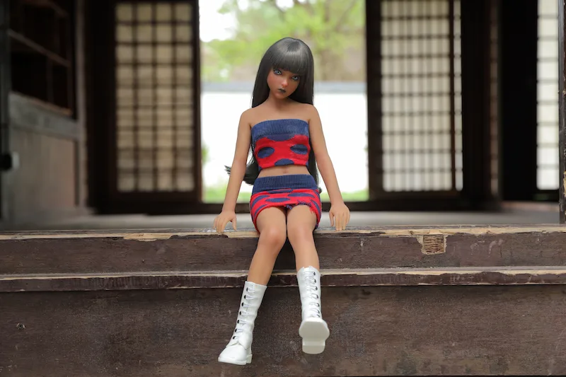 Charming-mini-sex-doll-sitting-front-view-si60cm-s-sakurako