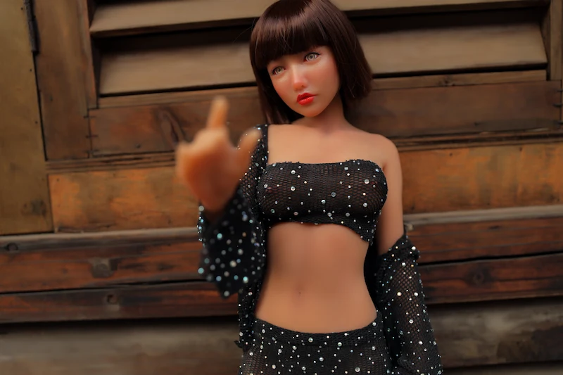 Ultra-realistic-mini-sex-toy-yuka-reaching-forward
