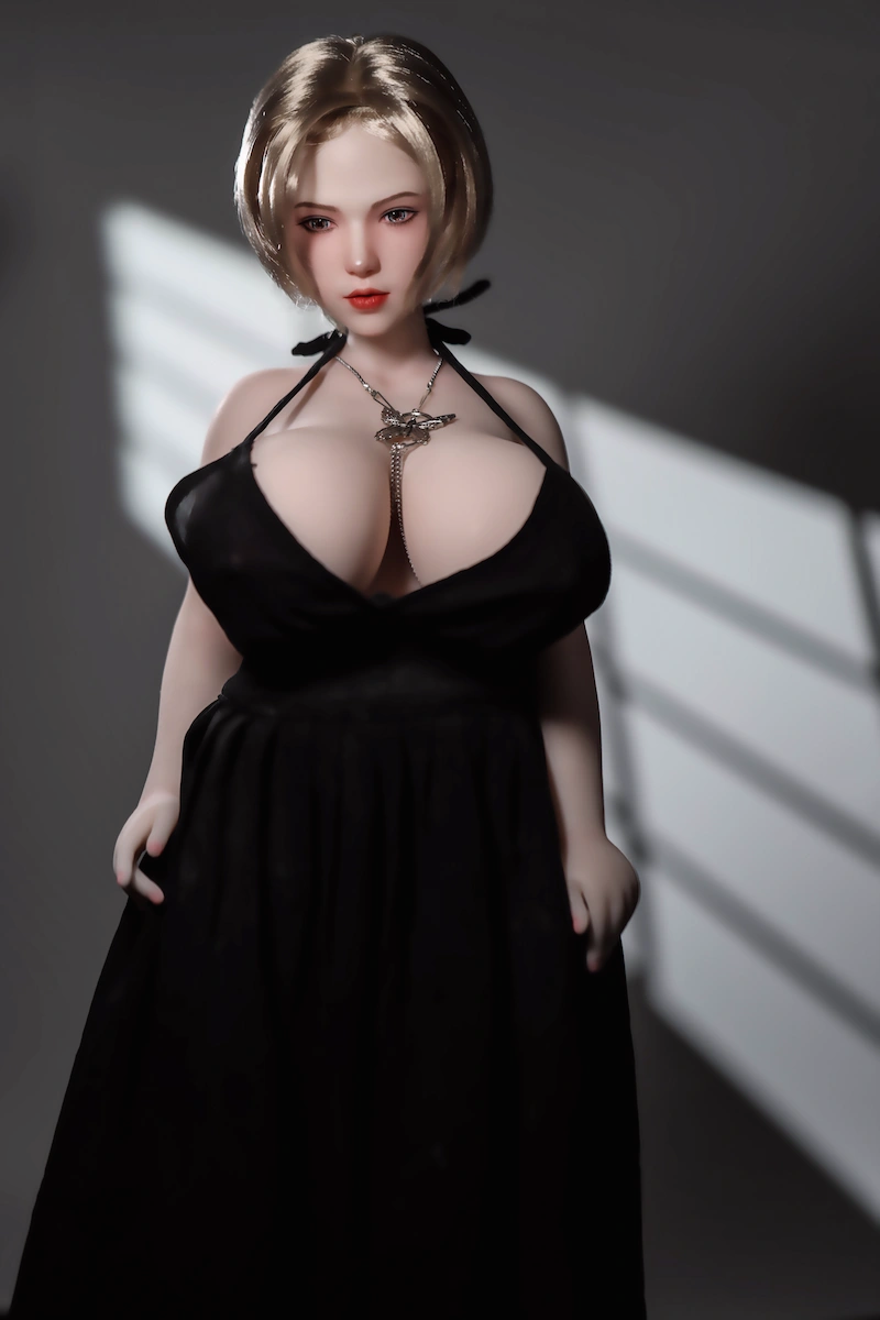 Sexy-mini-sex-doll-si60cm-xl-chace-in-elegant-black-dress