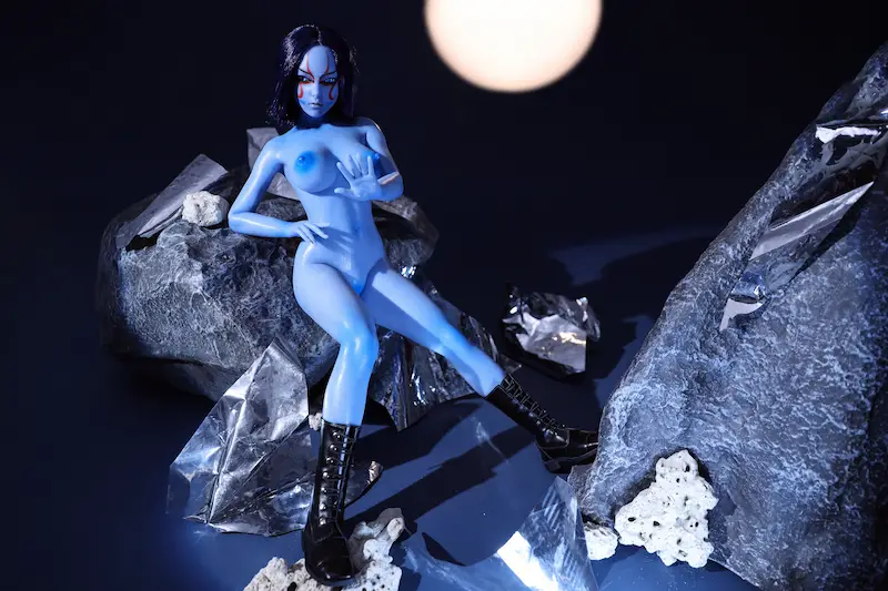 Silicone-mini-sex-toy-si60cm-l-momoko-nude-on-rock