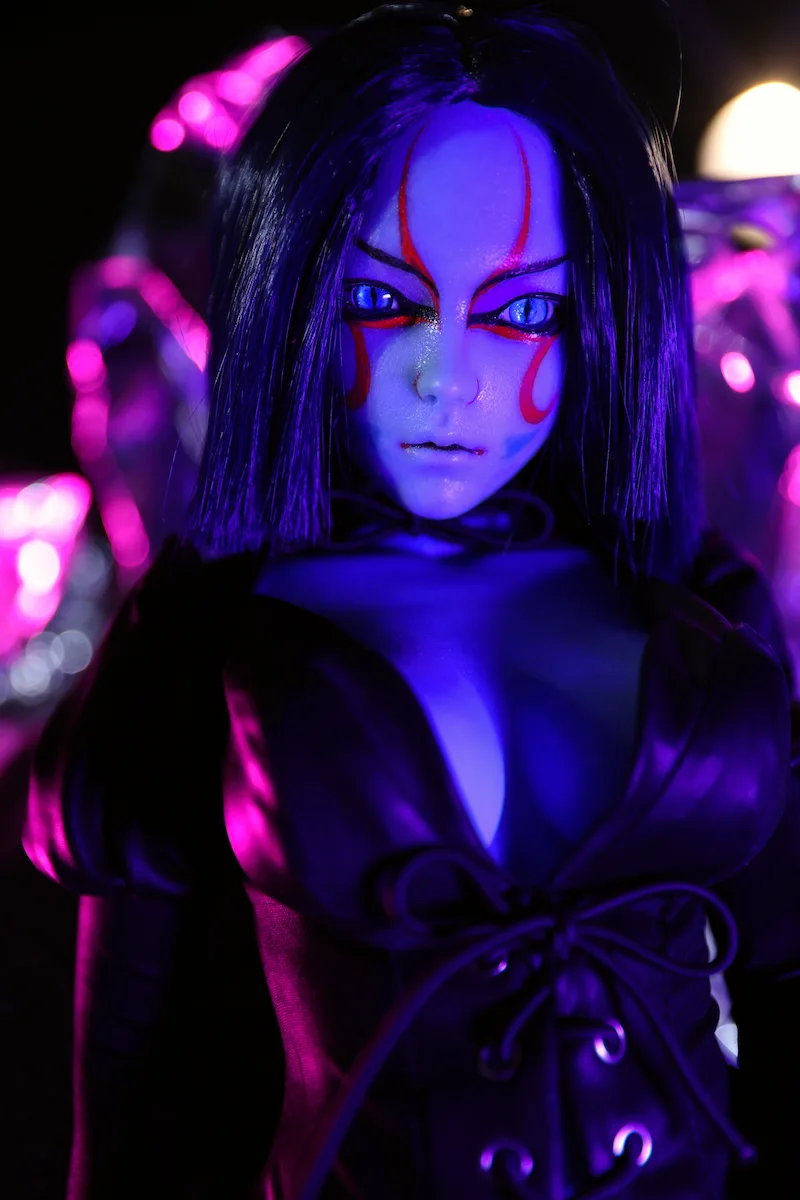 Ultra-realistic-mini-sex-toy-si60cm-l-momoko-front-view