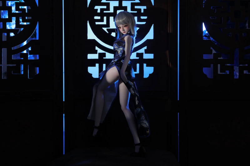 J60cm-ling-female-mini-sex-doll-side-view-display