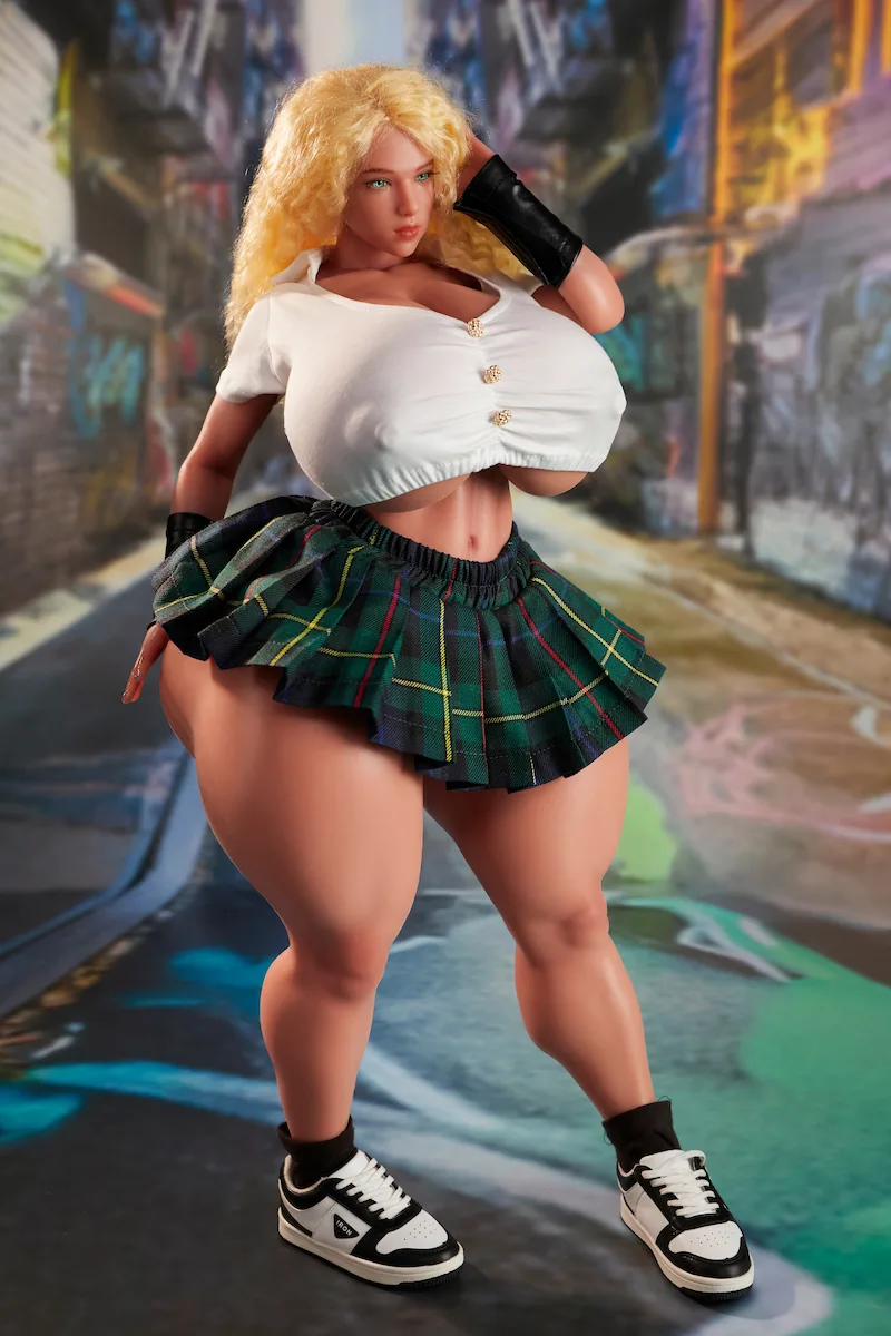 Big-ass-mini-sex-doll-si70cm-sp-chace-standing-petting-head