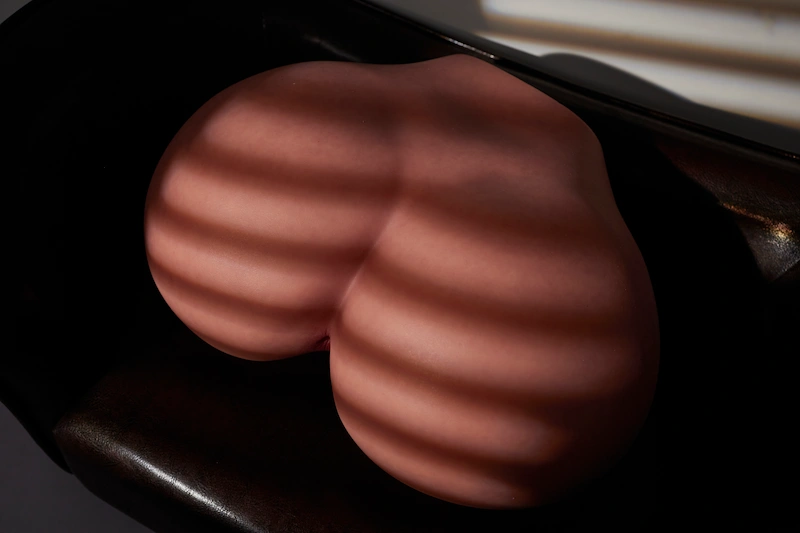Ultra-soft-sex-butt-rs-6-black-top-down-butt-view