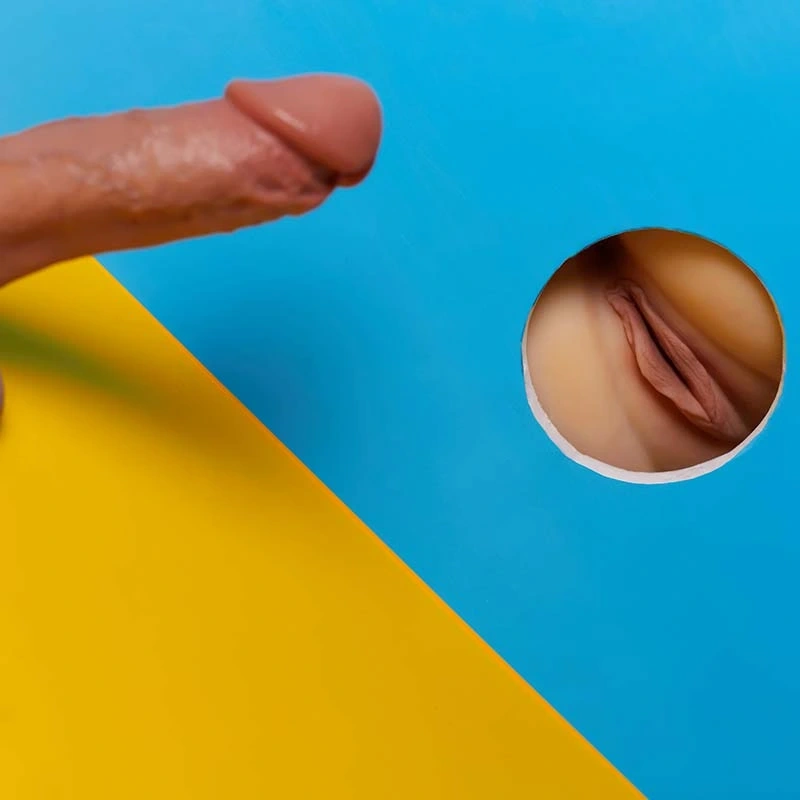 Big-butt-sex-torso-r2-yellow-penis-and-vagina-display
