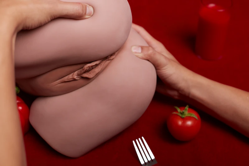 Big-butt-sex-torso-r4-black-vulva-display