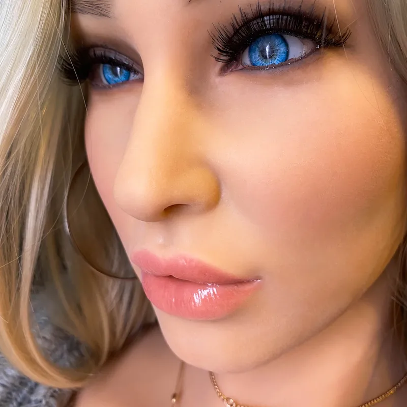 Tpe-body-sex-doll-170cm-savannah-face-detail-display
