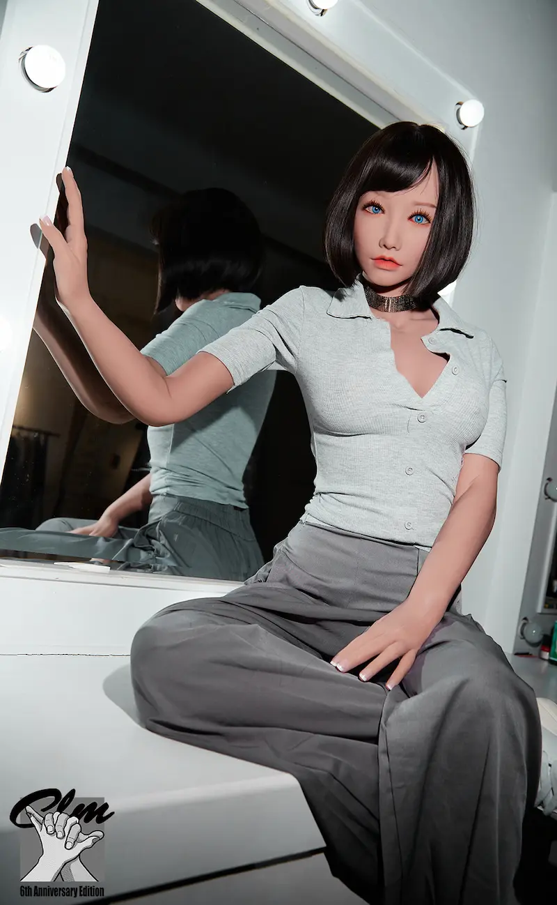 Female-sex-doll-ad15892b-fukada-photography-sitting-on-platform-display