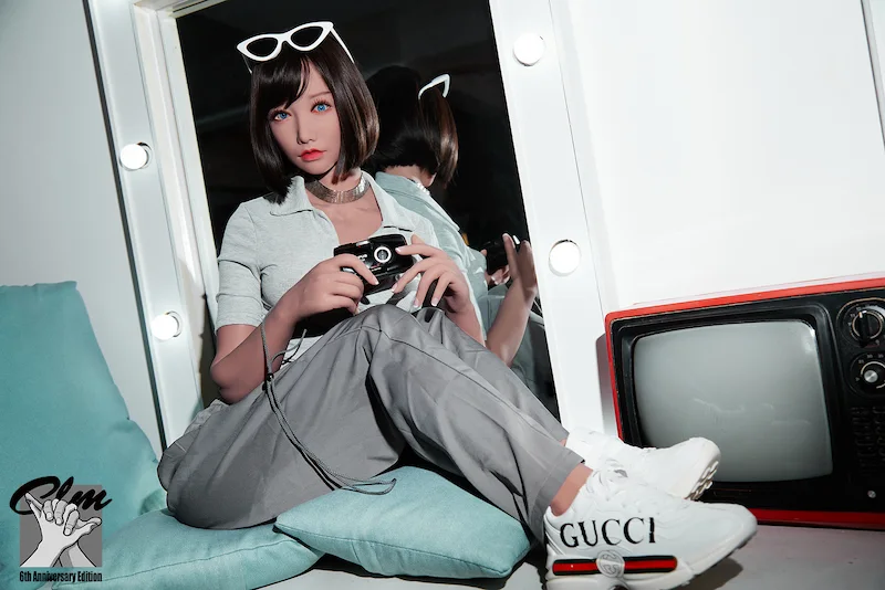 Silicone-head-sex-doll-ad15892b-fukada-photography-sitting-on-floor-display