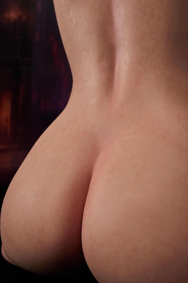 ULW 664# Meru: This detailed partial view captures the doll's voluptuous, rounded realistic buttocks and tapered lower back, showcasing a firm skin texture with subtle, lifelike grain under soft lighting.