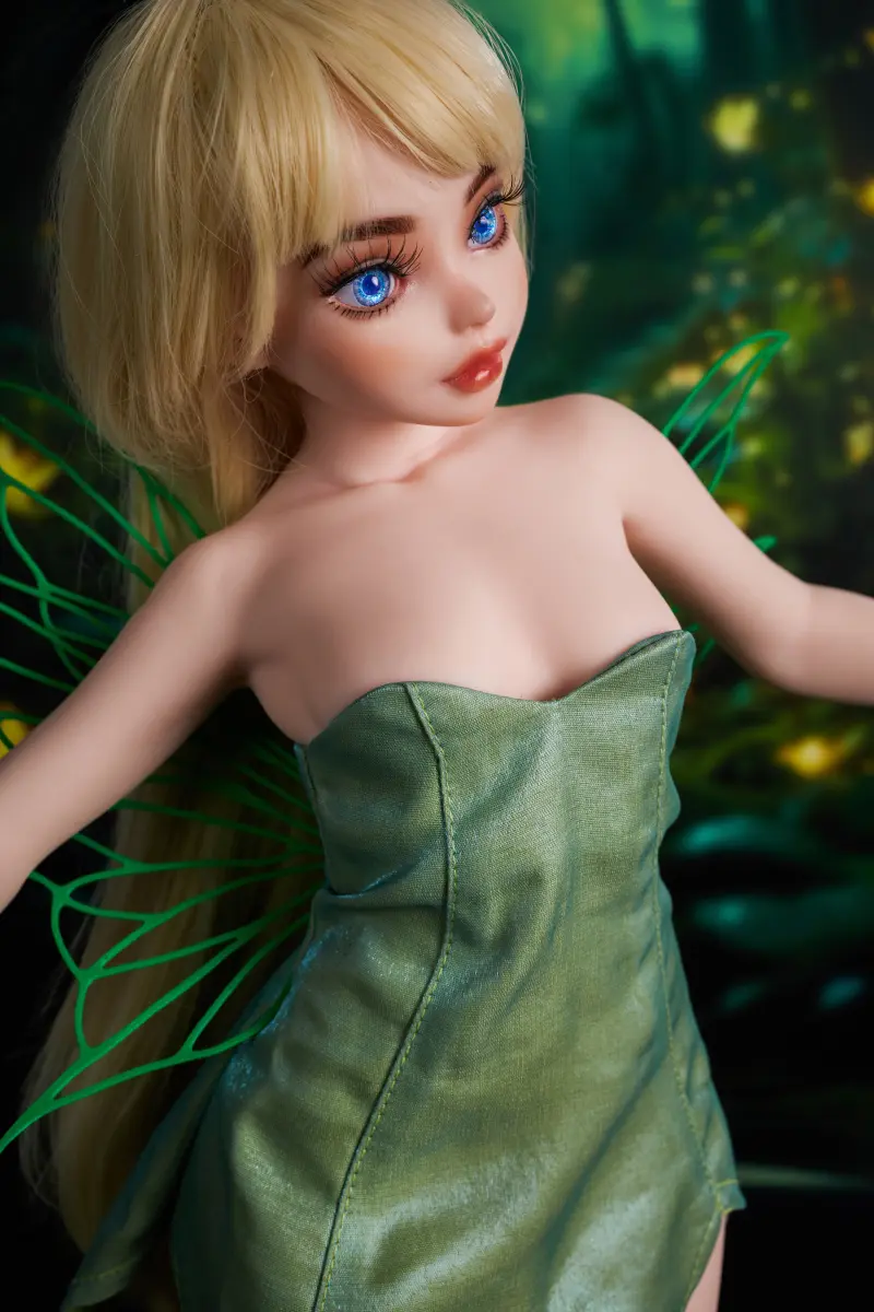 Mini Fairy Fantasy Sex Doll Holly – Cinnamon Skin Close-Up Face and Shoulders Showing Blue Eyes and Fairy Wings | CLM Classic
