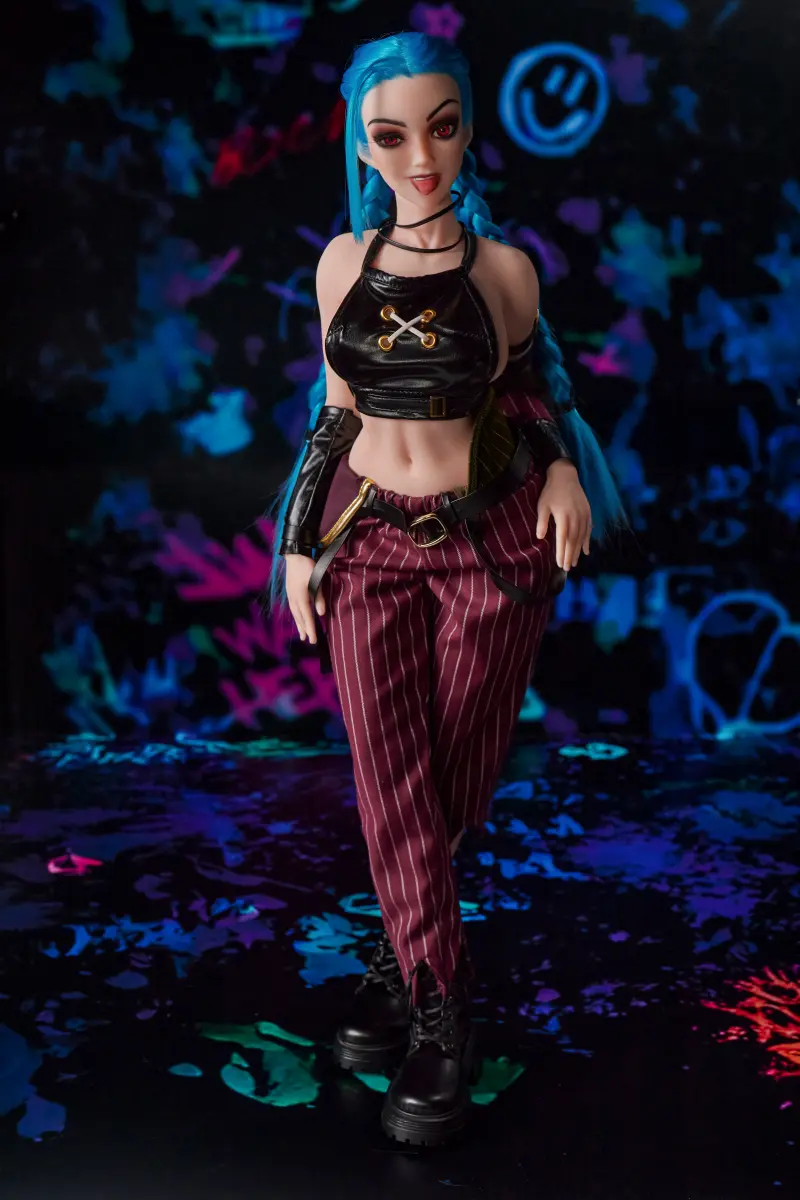 Si70 MO Jetta Mini Sex Doll – Full Body Slight Side Angle in Cosplay Outfit | CLM Classic