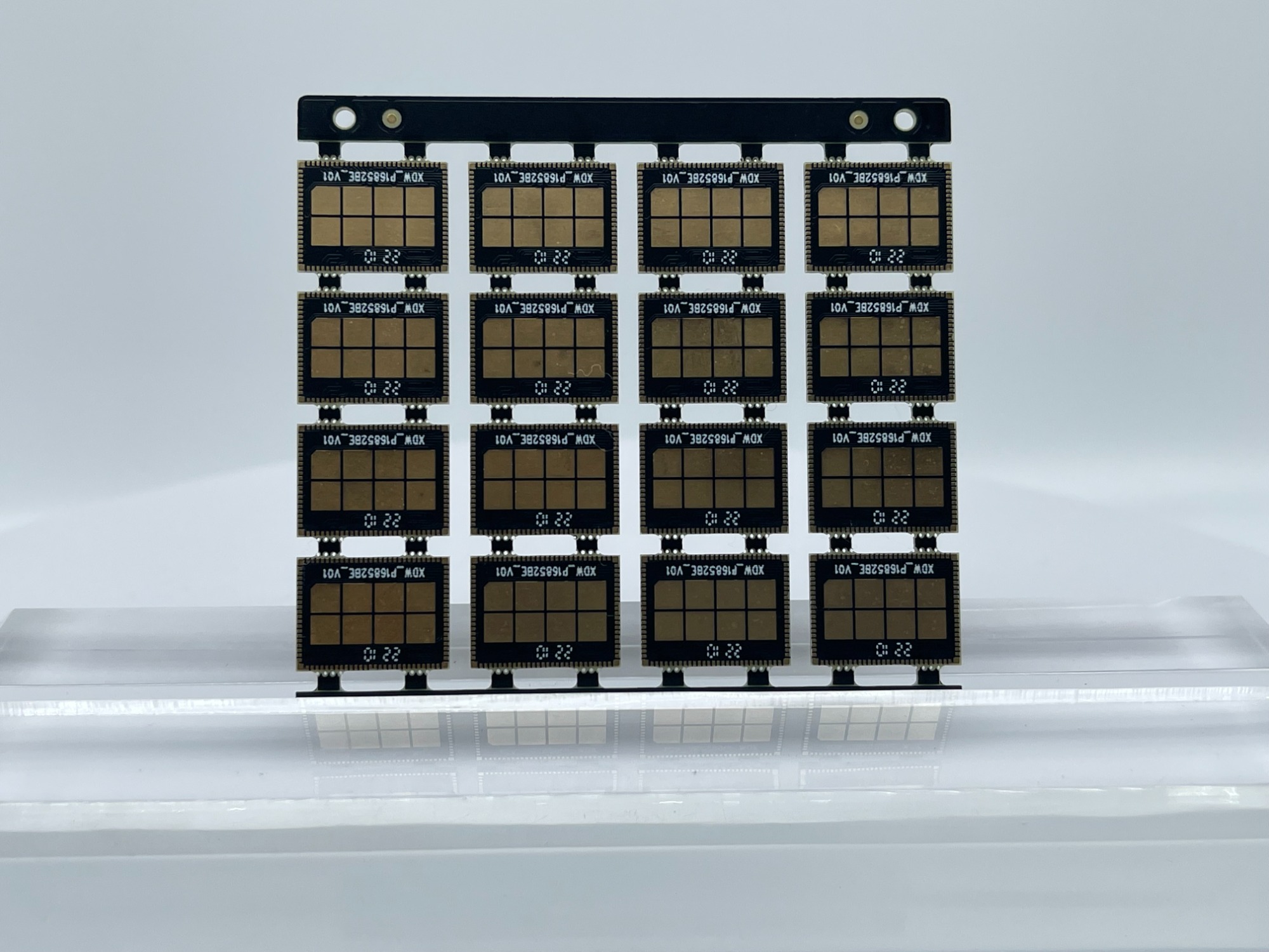 High frequency PCB supplier Rogers 5880 high frequency pcb board supplier