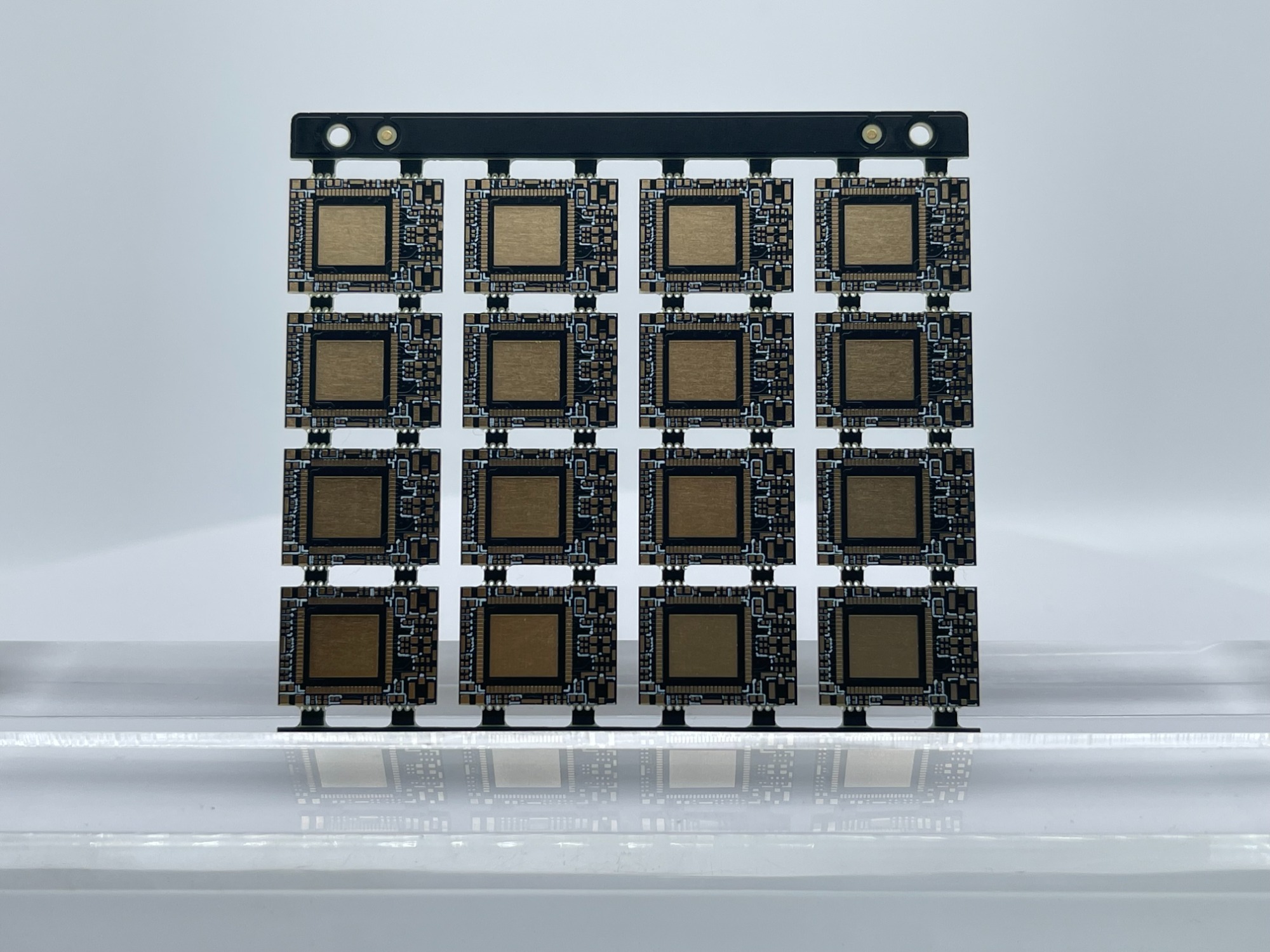 High frequency PCB supplier Rogers 5880 high frequency pcb board supplier