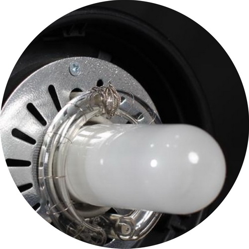 JDD type halogen light bulb with E26/E27 lamp base, UV filter inside