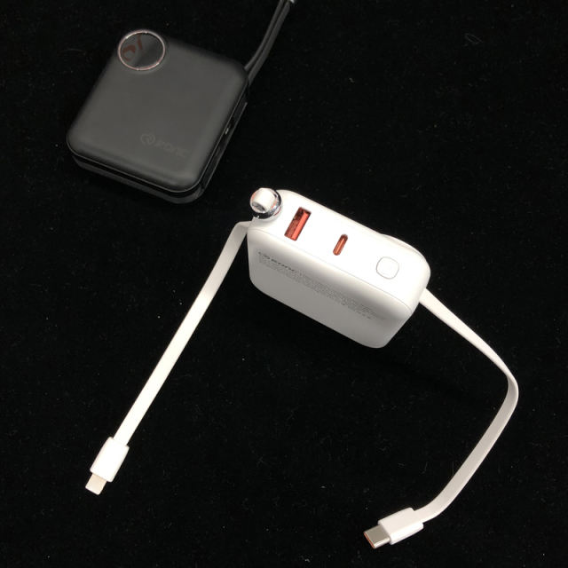 Mini 10000mAh Power Bank with 22.5W Super Fast Charging, PD 20W Two-Way Charging, Built-in USB-C & Lightning Cables – Portable Charger for iPhone & Android RC-PD82