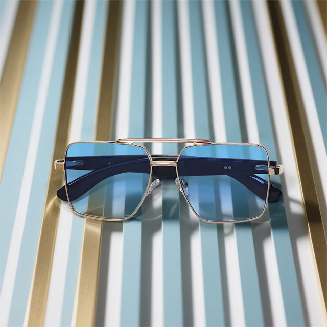 Smart AI Translator Bluetooth Sunglasses with Music Playback, Hands-Free Calling, UV400 Protection, Touch Control & Magnetic Charging, RC-SG008