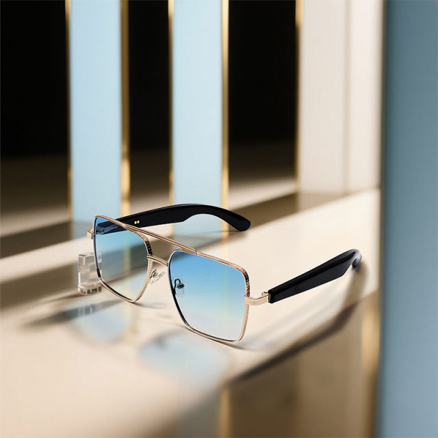 Smart AI Translator Bluetooth Sunglasses with Music Playback, Hands-Free Calling, UV400 Protection, Touch Control & Magnetic Charging, RC-SG008