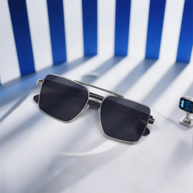 Smart AI Translator Bluetooth Sunglasses with Music Playback, Hands-Free Calling, UV400 Protection, Touch Control & Magnetic ChargingRC-SG008