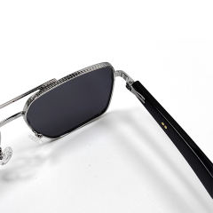 Smart AI Translator Bluetooth Sunglasses with Music Playback, Hands-Free Calling, UV400 Protection, Touch Control & Magnetic Charging, RC-SG008