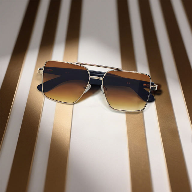 Smart AI Translator Bluetooth Sunglasses with Music Playback, Hands-Free Calling, UV400 Protection, Touch Control & Magnetic Charging, RC-SG008