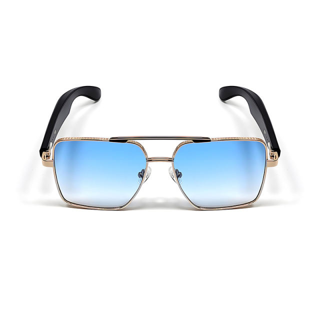 Smart AI Translator Bluetooth Sunglasses with Music Playback, Hands-Free Calling, UV400 Protection, Touch Control & Magnetic ChargingRC-SG008