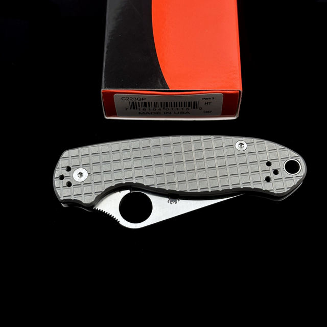 SPYDERCO C223 Para 3 Titanium bearing folding knife