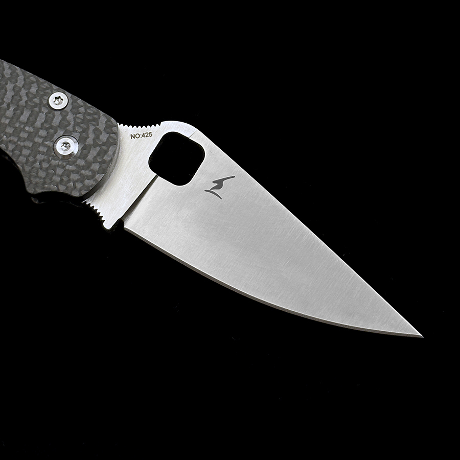 Limited Edition OK-81 M390 Blade  Carbon Fiber Handle Outdoor Camping Hunting Tactical Folding knife