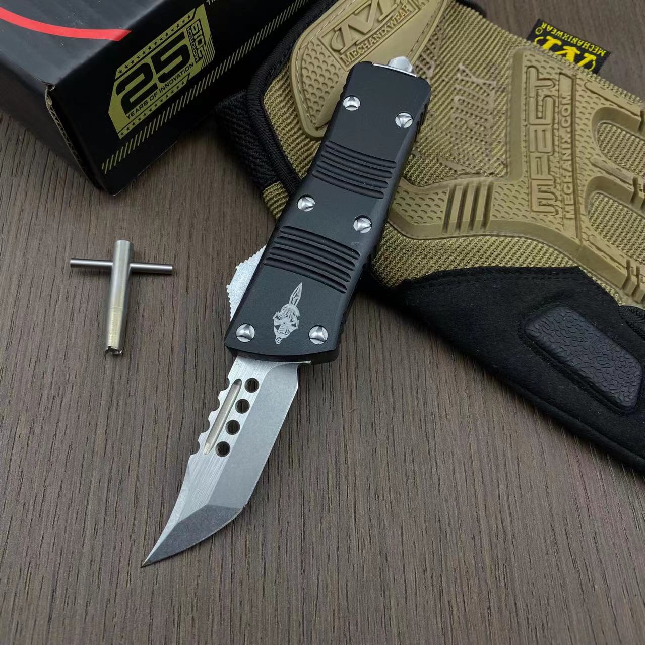 MT Mini Dragon Combat Troodon Knife