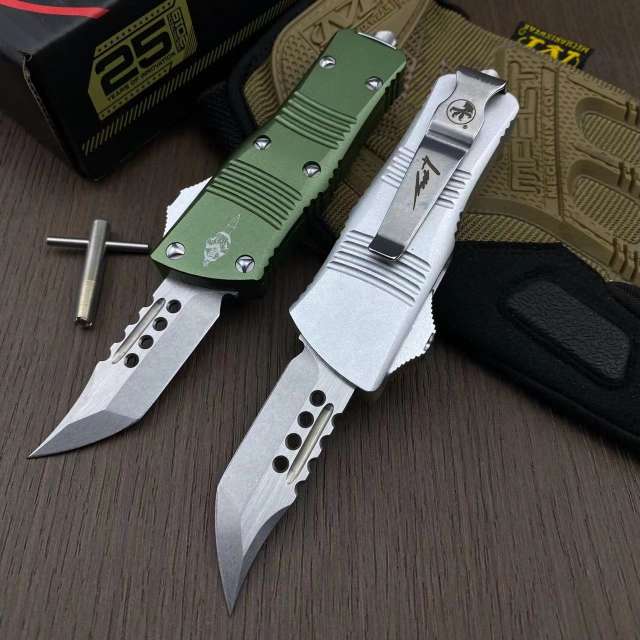 MICROTECH Mini Dragon Combat Troodon Knife