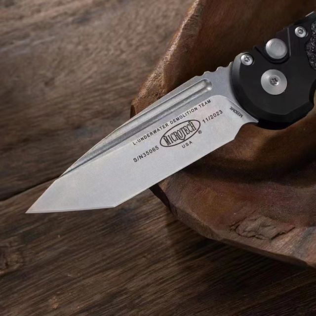 MT LUDT Tactical AUTO Knife