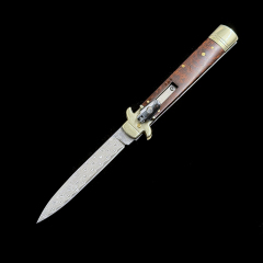 Wooden handle Damascus，