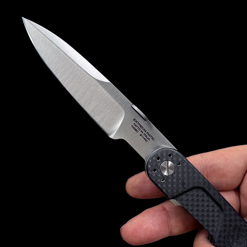 Extrema  LKU01 CF handle (Urban Dark), Böhler N690 knife