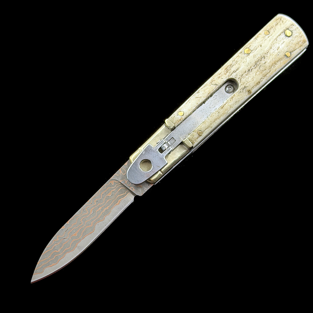 leverletto Round handled Akc classical jumping knife