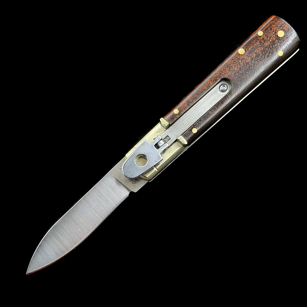 leverletto Round handled Akc classical jumping knife
