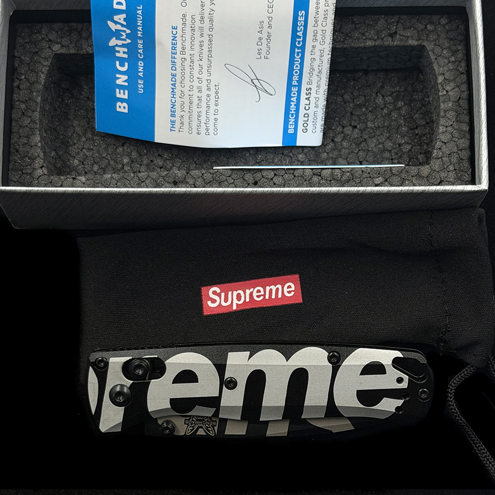 Supreme/Benchmade 535-2202 Bugout Knife