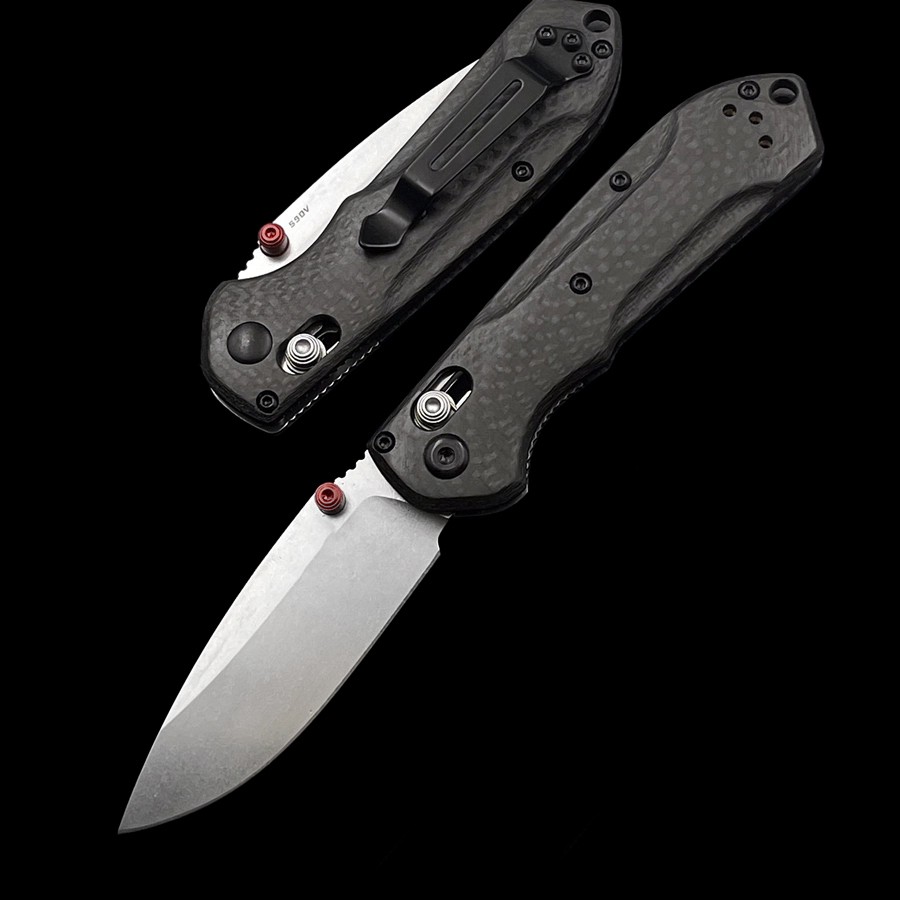 BM Mini 565-1 Freek Carbon Fiber AXIS Folding Knife