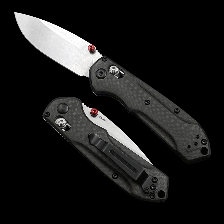 BM Mini 565-1 Freek Carbon Fiber AXIS Folding Knife