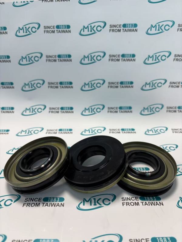 Harvester Track Roller Oil Seal 5T070-23210MKC