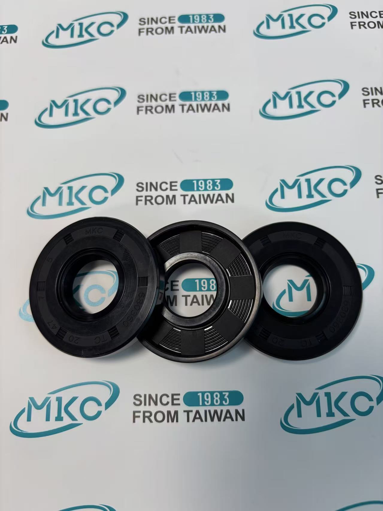 TC Oil Seal 09500-20477MKC 20*47*7