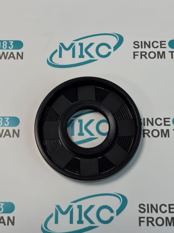 TC Oil Seal 09500-20477MKC 20*47*7