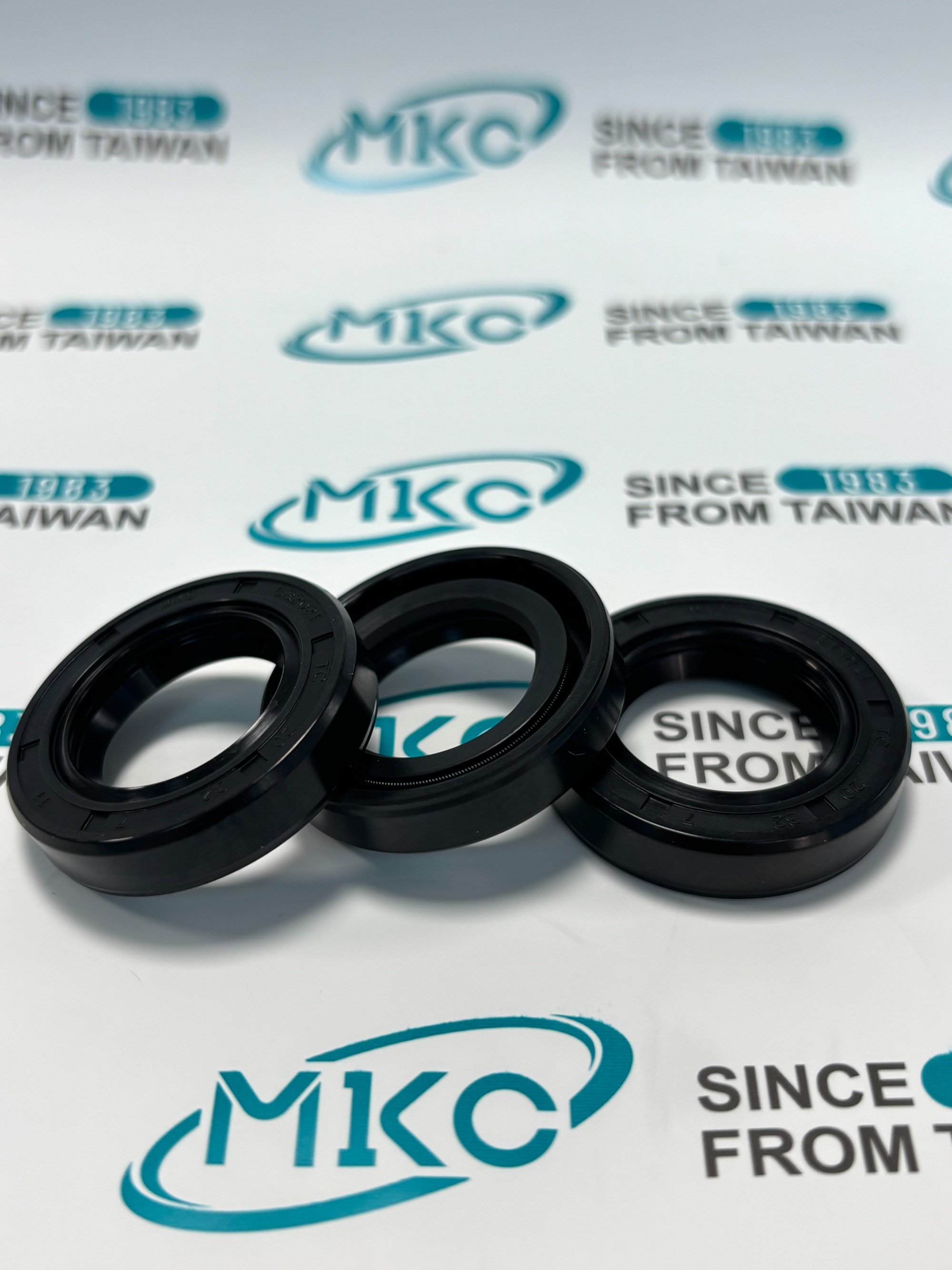 TC Oil Seal 52200-17340MKC 20*37*7