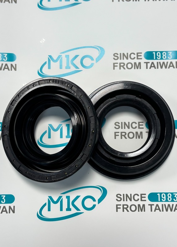 High-Speed Rice Transplanter Oil Seal 686181