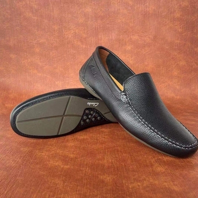 Été 2022 nouvelles chaussures de haricot en cuir léger respirant conduite mocassins hommes décontractés chaussures